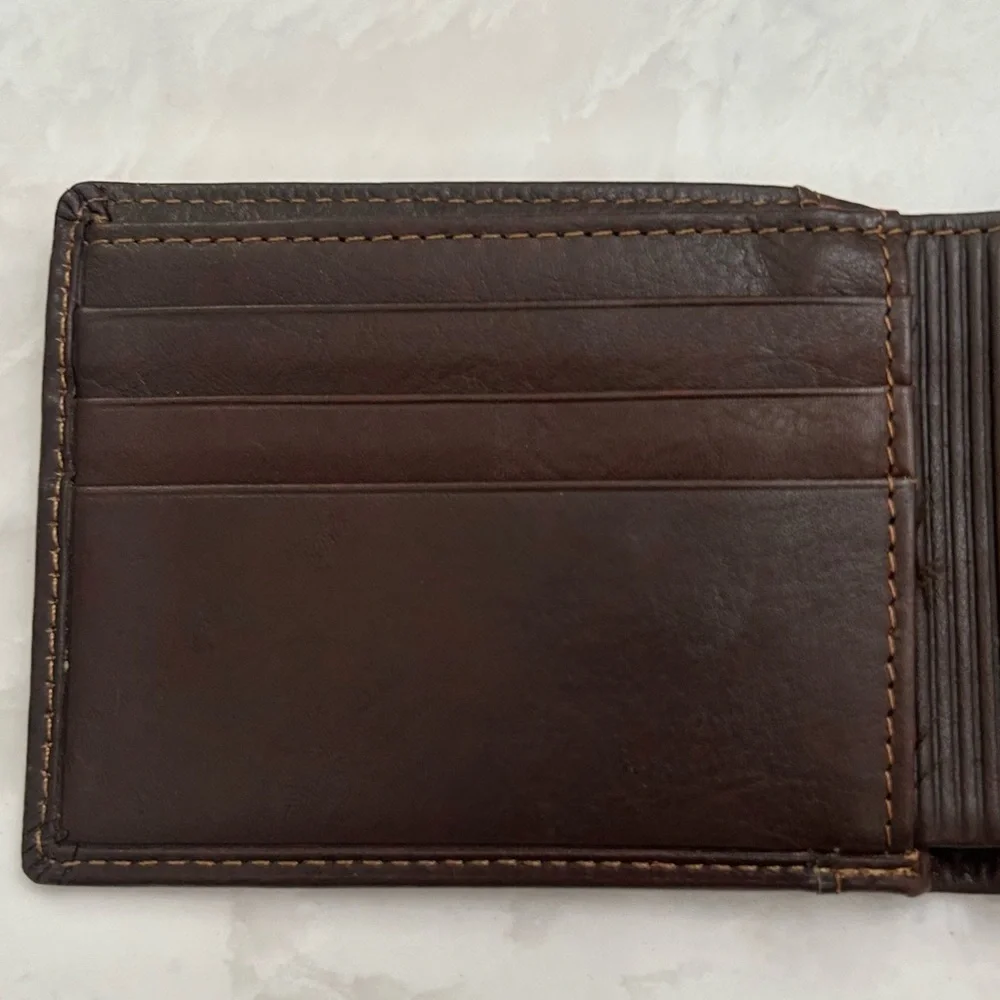 Buxton Men’s Genuine Leather Wallet Brown Bifold Billfold Credit Card NWOT